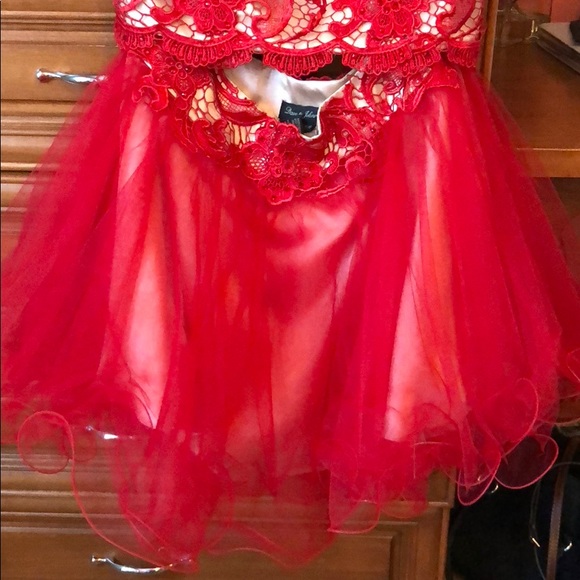 Dave and Johnny red two piece dress - Picture 5 of 6